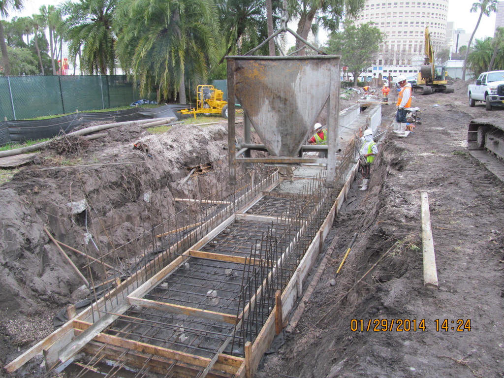 During - Bottom slab pour 27+63 to 27+25